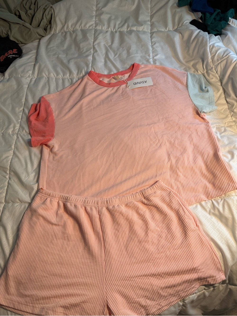 Women’s plus Pink Ribbed Short Sleeve Top and Shorts Set with Color-Block Detail